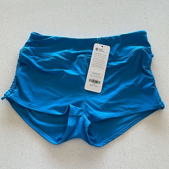 Sunshine High Waisted Swim Shorts - Ruched Side - Picture 5 of 5